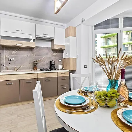 Dez K15 Apartman Năvodari